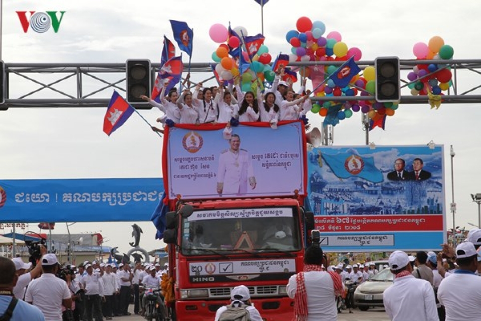Elecciones generales de Camboya votos contundentes del pueblo