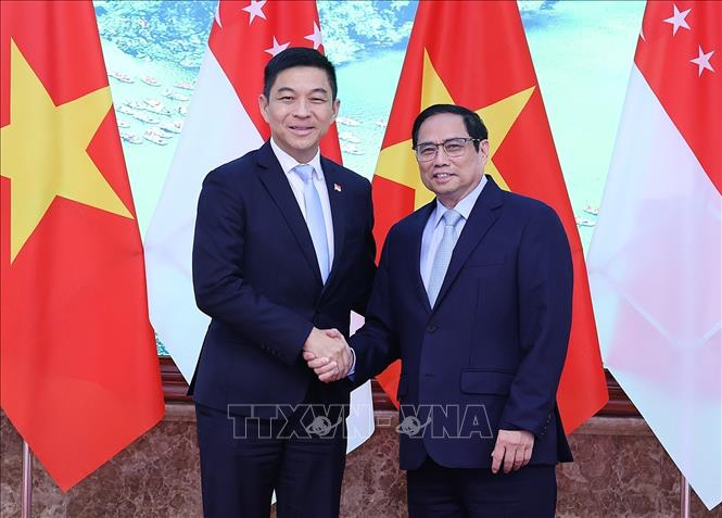 Singapore is one Vietnam’s leading partners in the region, PM says