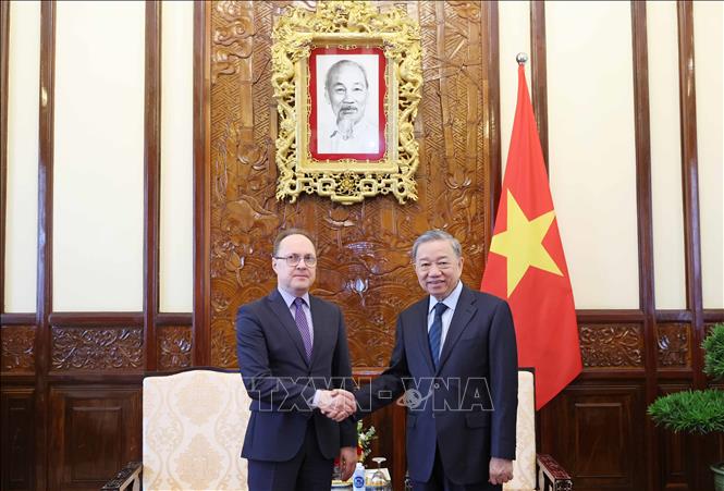 Vietnam considers Russia top priority in its foreign policy, says President