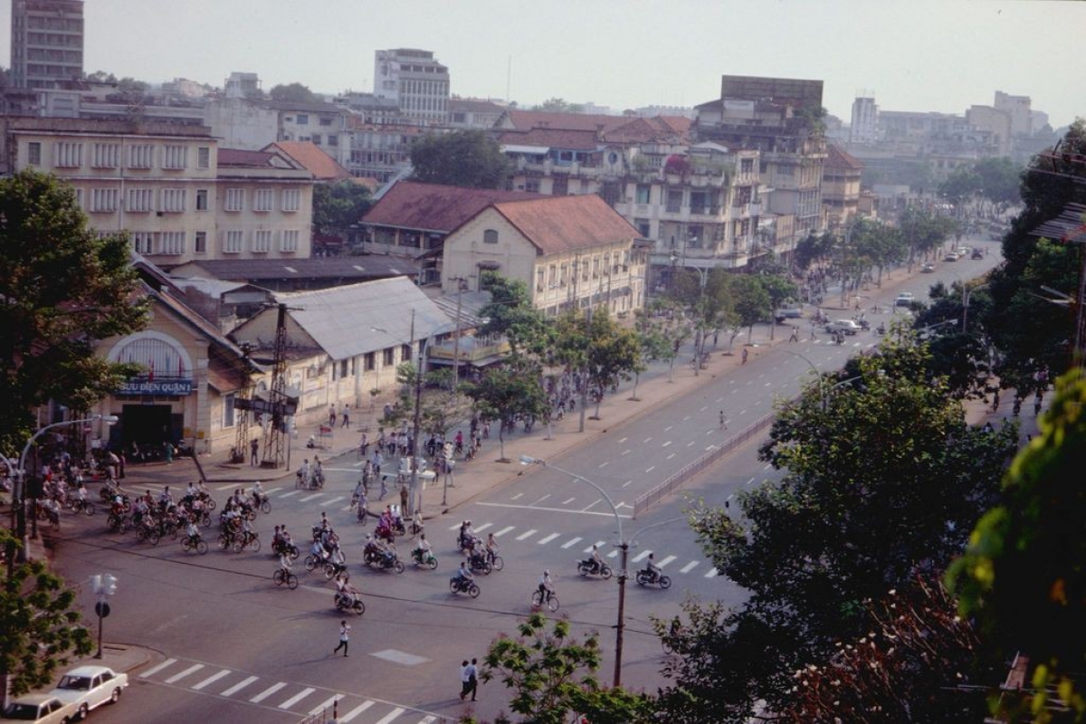 Interesting photos showcase Saigon traffic in 1989