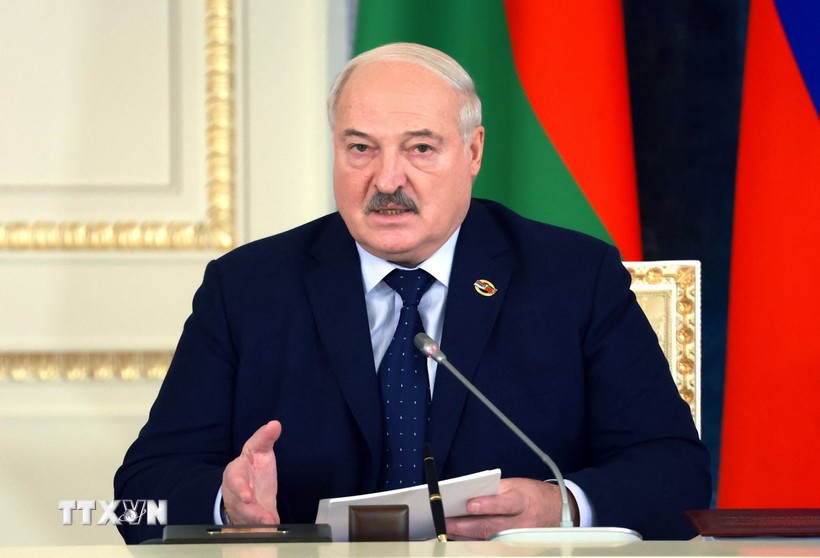 Belarus pulls away from Europe conventional forces treaty